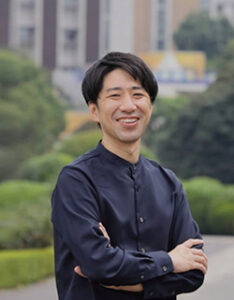 小磯 卓也 氏